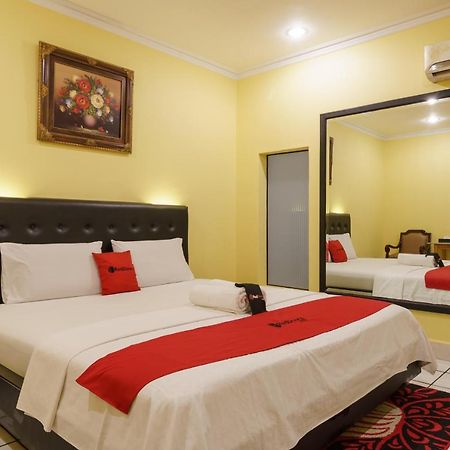 Reddoorz Plus Near Ancol Jakarta Exteriör bild