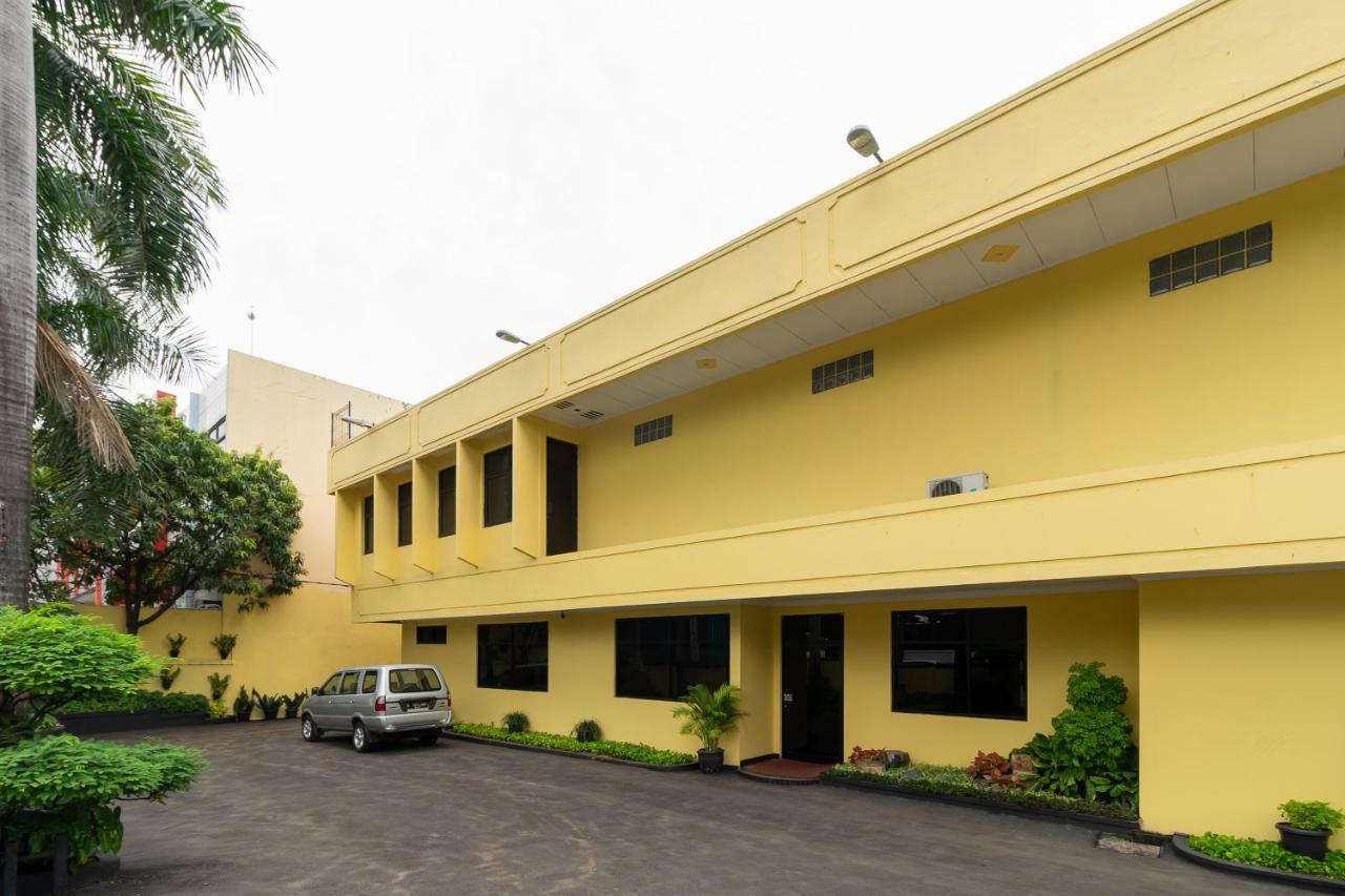 Reddoorz Plus Near Ancol Jakarta Exteriör bild