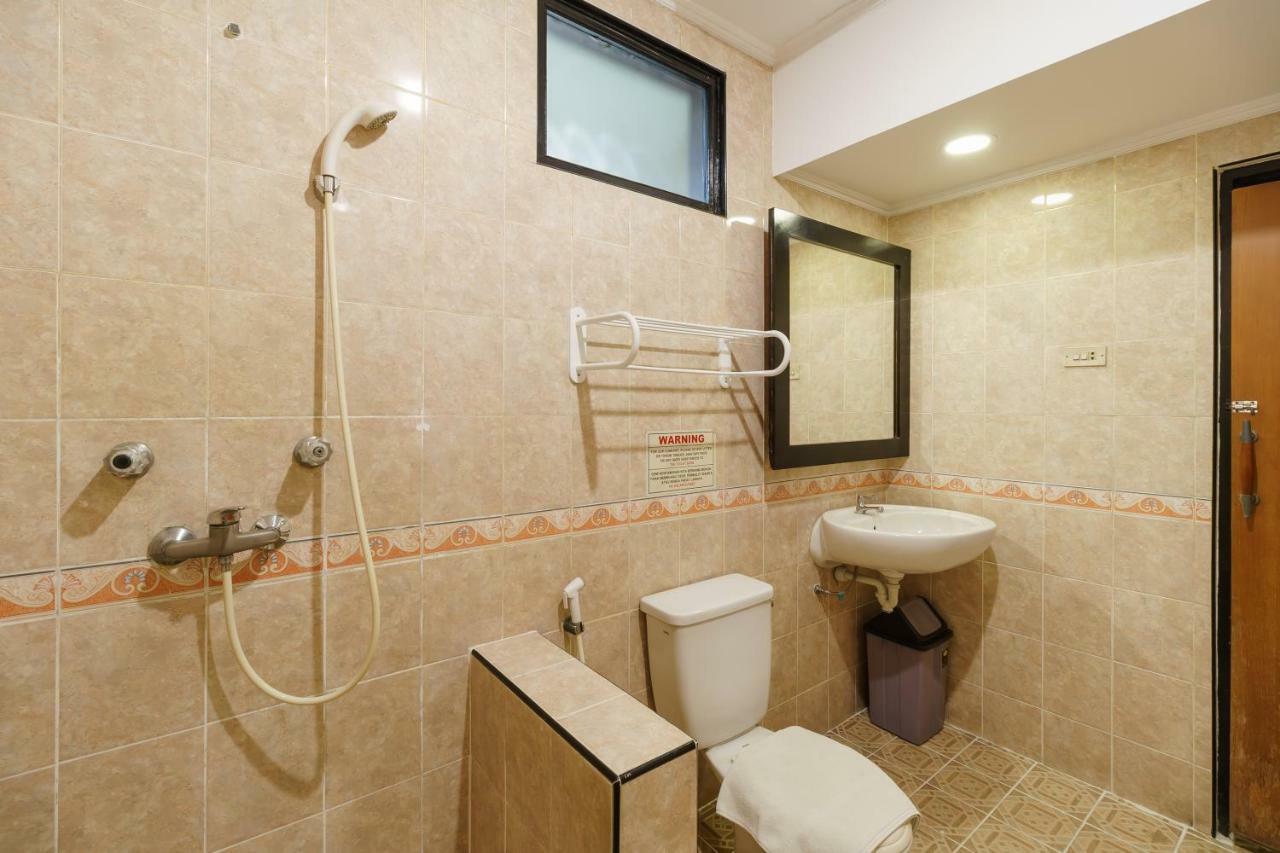 Reddoorz Plus Near Ancol Jakarta Exteriör bild