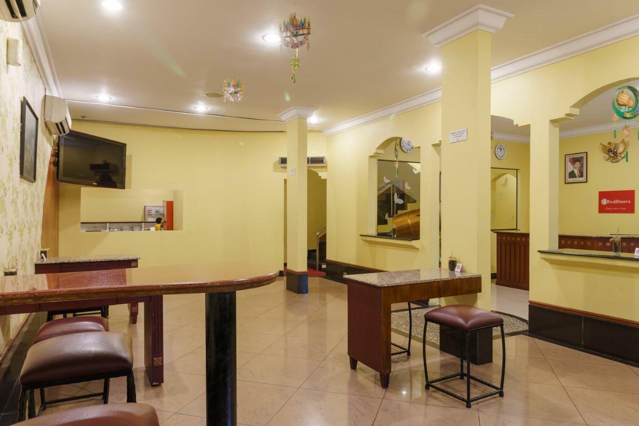 Reddoorz Plus Near Ancol Jakarta Exteriör bild