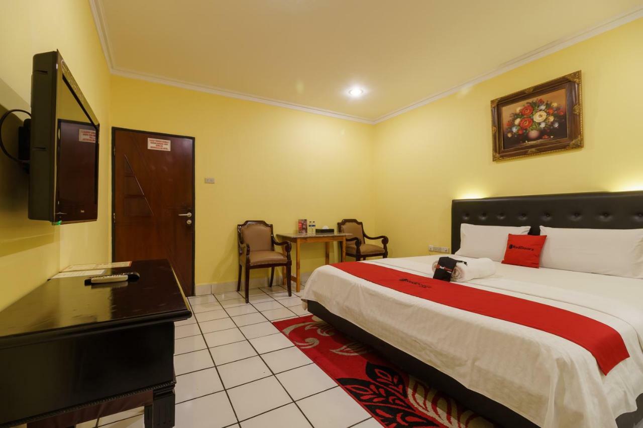 Reddoorz Plus Near Ancol Jakarta Exteriör bild