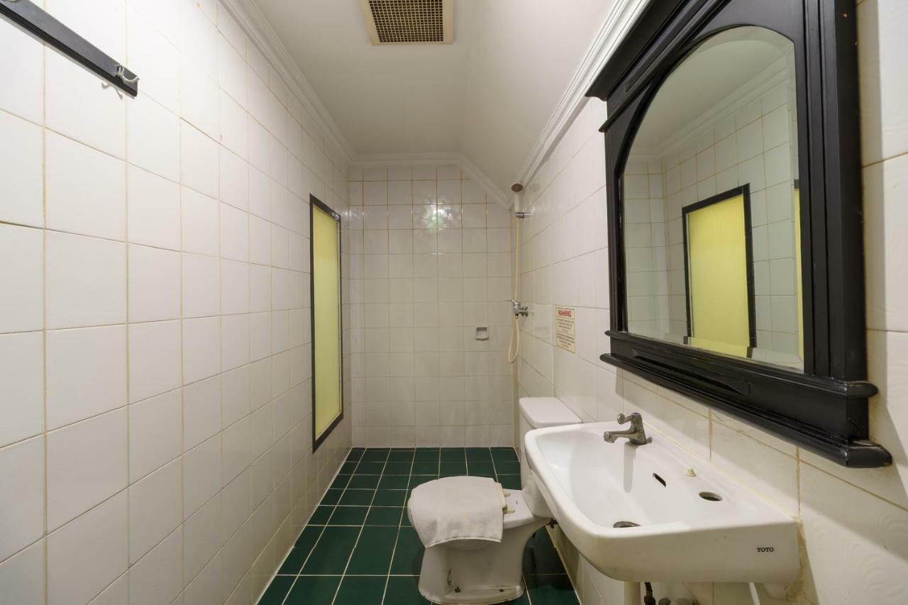 Reddoorz Plus Near Ancol Jakarta Exteriör bild