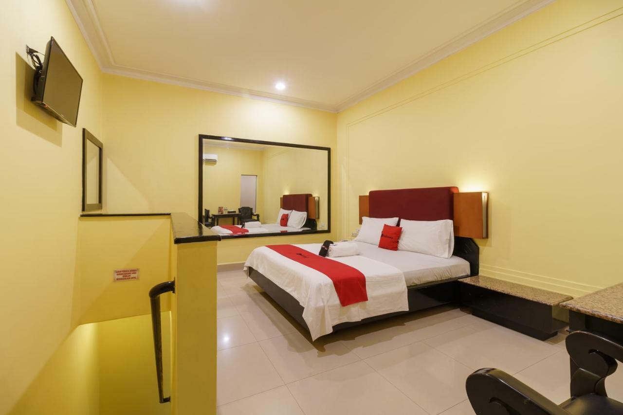 Reddoorz Plus Near Ancol Jakarta Exteriör bild